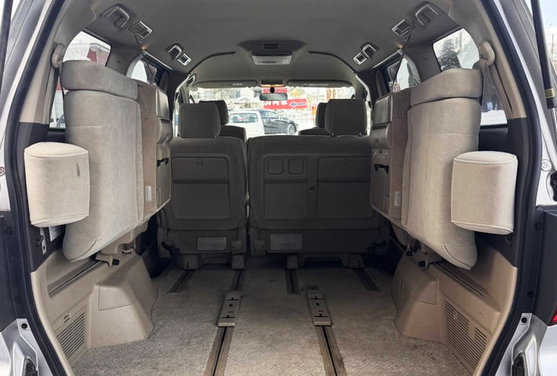 1BOXクラス:リア